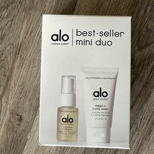 NIB Alo yoga glow system magnesium reset spray and mega-c body wash mini duo